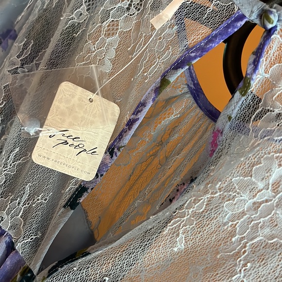 FREE PEOPLE Daphne Blouse - Picture 9 of 11